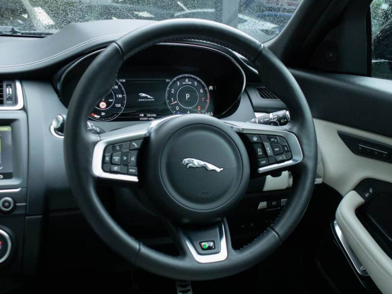 Jaguar E Pace   Registered:2020(20)