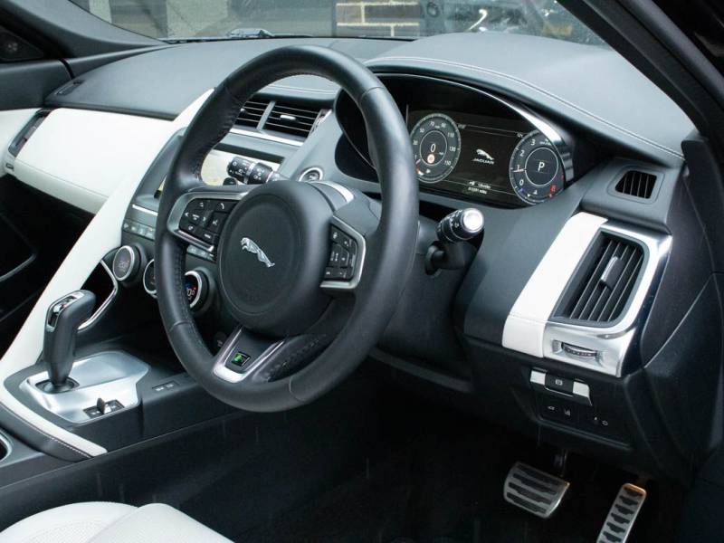 Jaguar E Pace   Registered:2020(20)