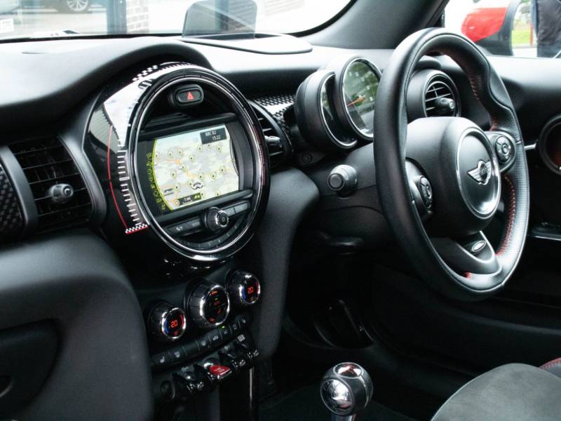 MINI John Cooper Works   Registered:2018(18)