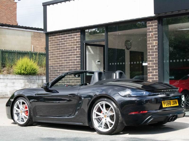 Porsche Boxster 718   Registered:2018(68)