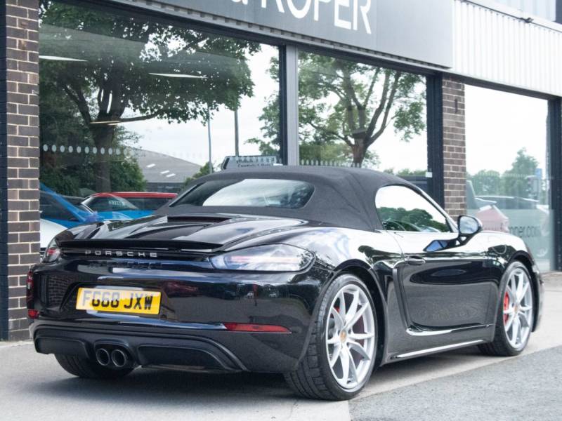 Porsche Boxster 718   Registered:2018(68)
