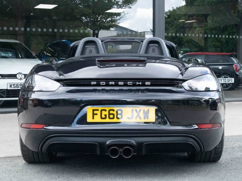 Porsche Boxster 718   Registered:2018(68)