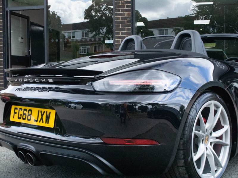 Porsche Boxster 718   Registered:2018(68)