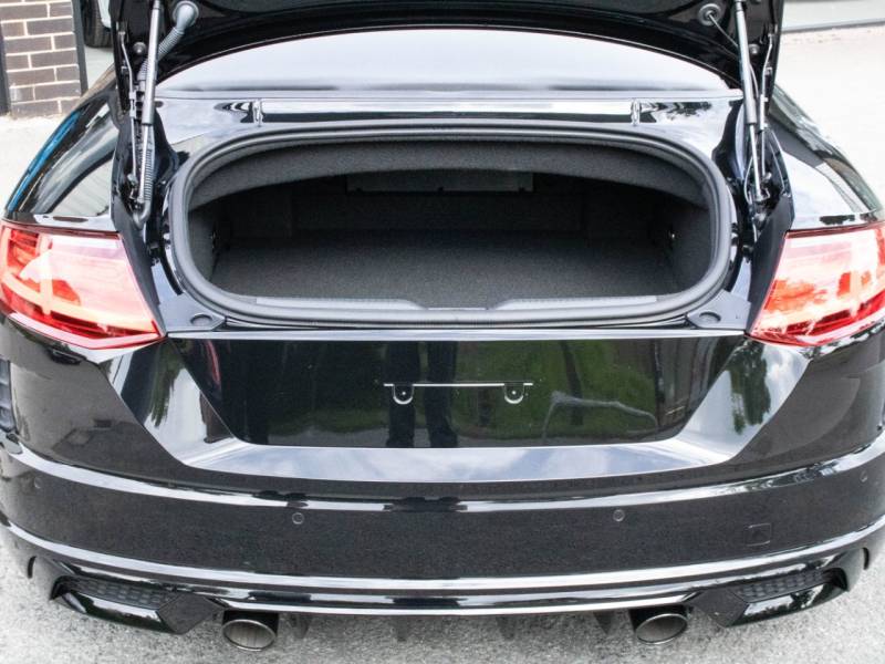 Audi TT RoaDSter   Registered:2023(73)