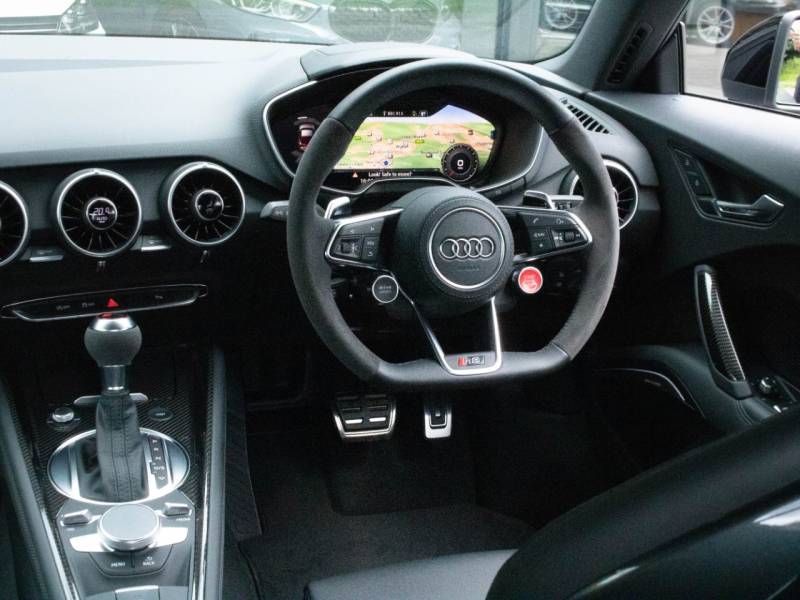 Audi TT RS   Registered:2022(22)