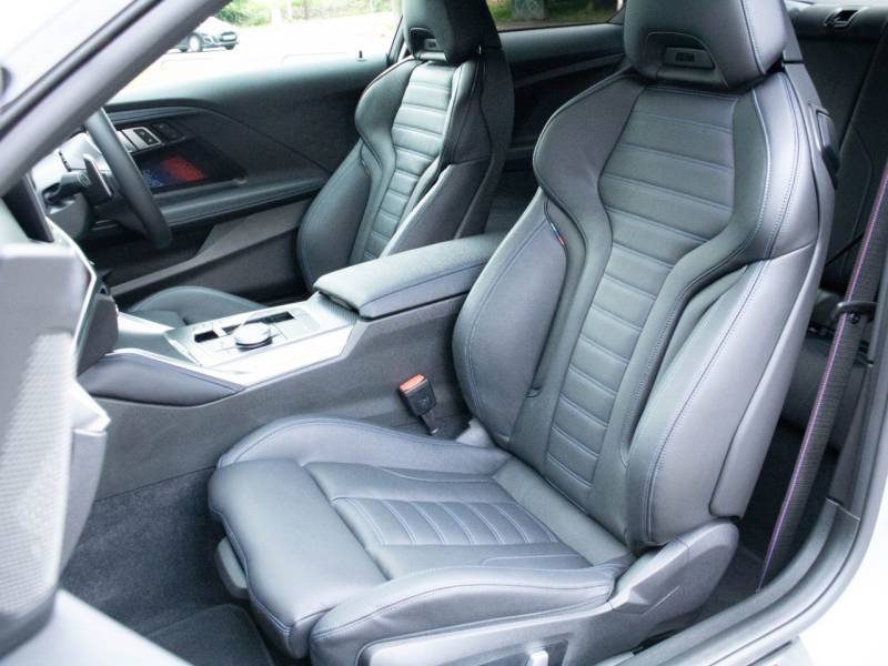 BMW 2 Series   Registered:2023(72)