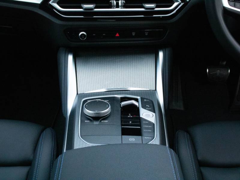 BMW 2 Series   Registered:2023(72)