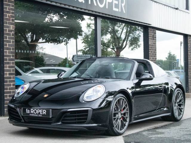 Porsche 911 991 3.0T Targa 4S 420ps Manual 7 Speed Convertible Petrol Jet Black