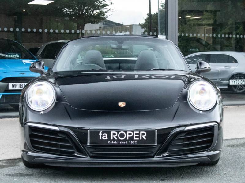 Porsche 911   Registered:2017(66)