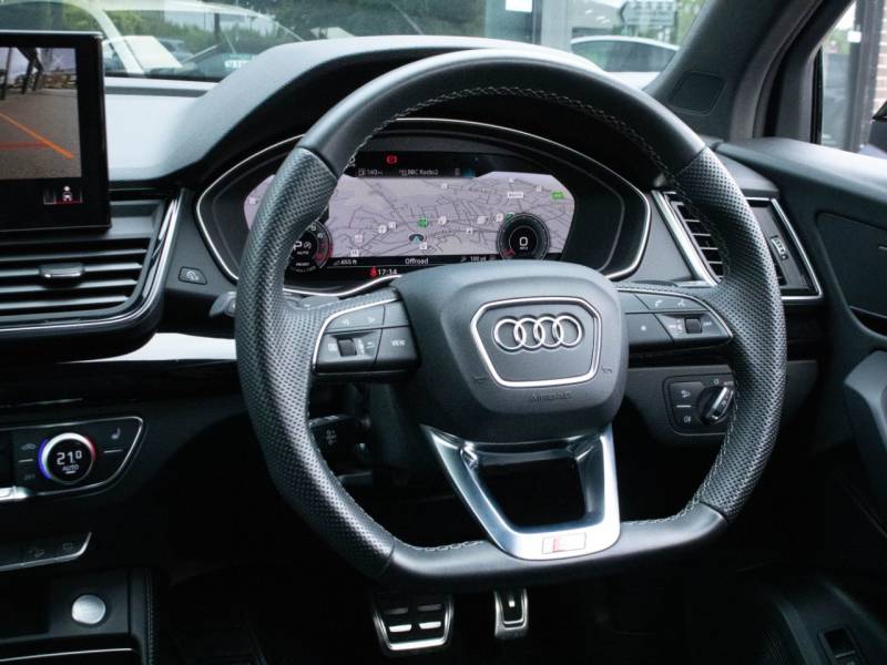 Audi Q5   Registered:2022(72)