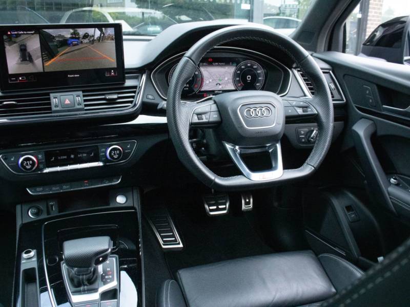 Audi Q5   Registered:2022(72)