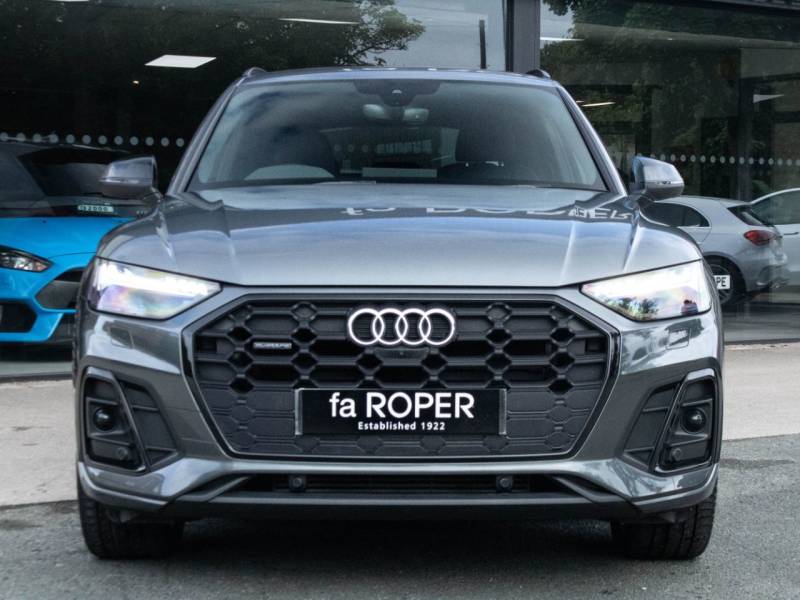 Audi Q5   Registered:2022(72)