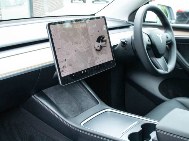 2022 Tesla Model Y Dual Motor Long Range All Wheel Drive Auto