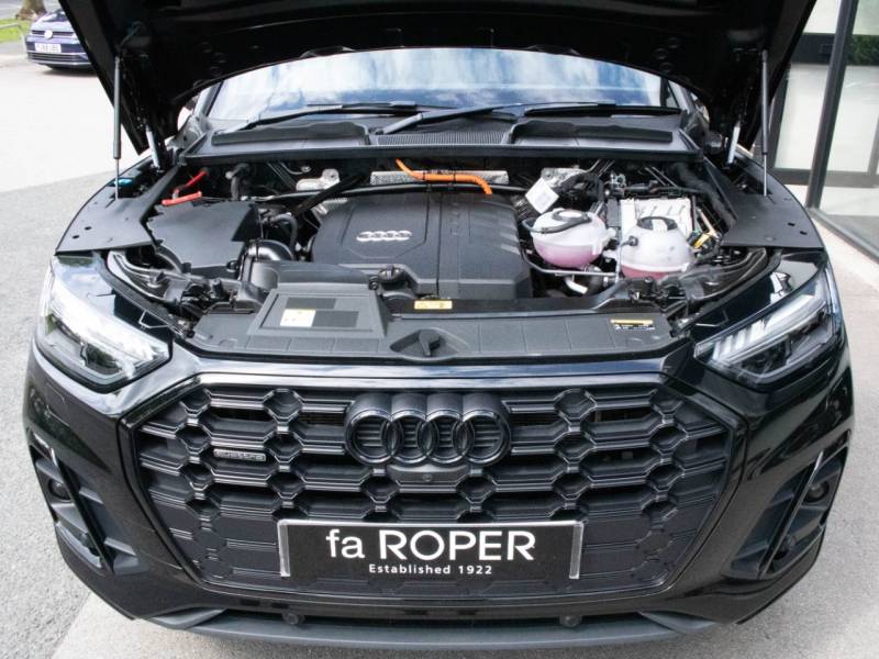 Audi Q5   Registered:2021(21)