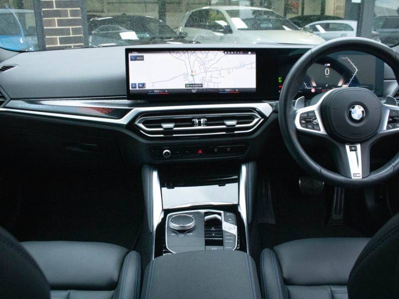 BMW 2 Series   Registered:2022(72)