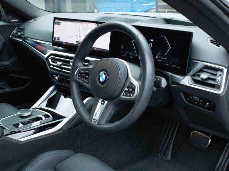 BMW 2 Series   Registered:2022(72)