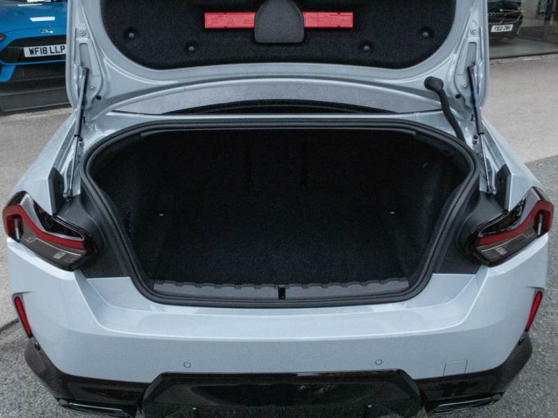 BMW 2 Series   Registered:2022(72)