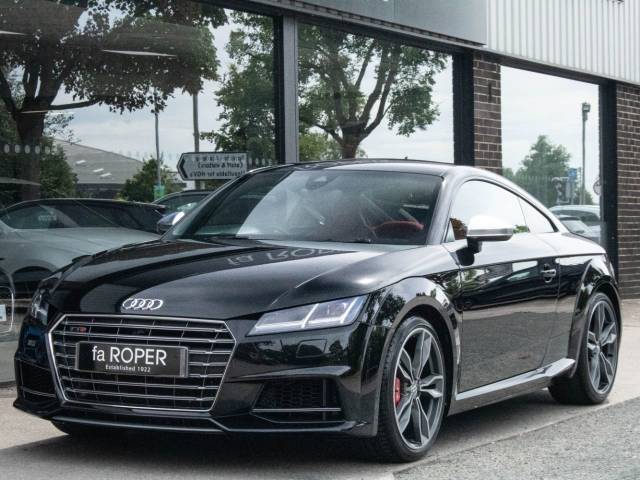 Audi TTS Coupe 2.0 TFSI quattro TTS S tronic 310ps Coupe Petrol Mythos Black Metallic
