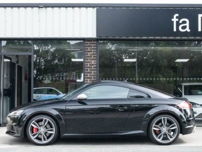 Audi TTS Coupe 2.0 TFSI quattro TTS S tronic 310ps Coupe Petrol Mythos Black Metallic