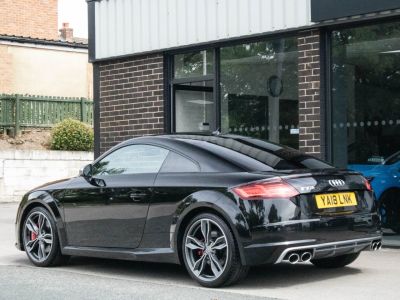 Audi TTS Coupe 2.0 TFSI quattro TTS S tronic 310ps Coupe Petrol Mythos Black Metallic