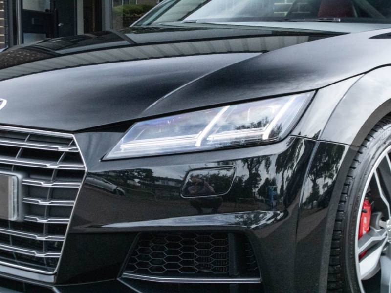 Audi TTS Coupe   Registered:2018(18)