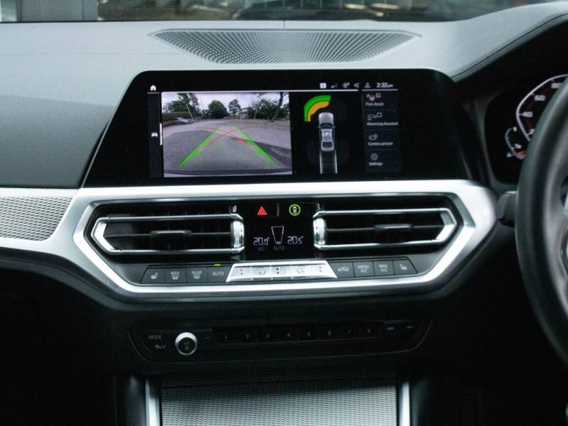 BMW 3 Series   Registered:2020(20)