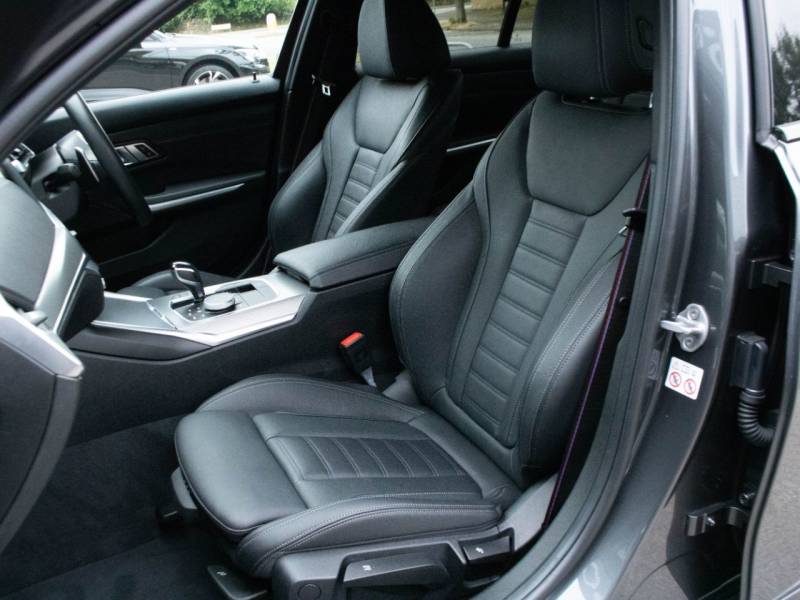 BMW 3 Series   Registered:2020(20)