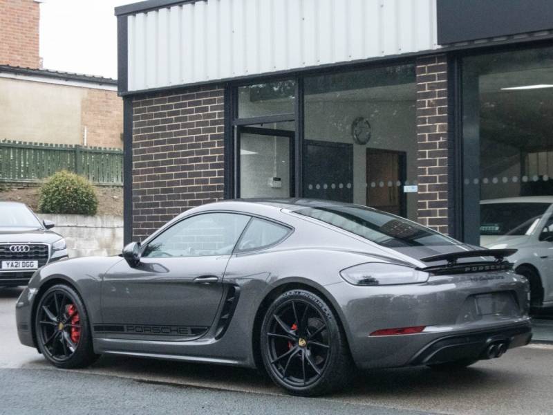 Porsche Cayman 718   Registered:2019(19)