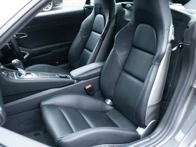 Porsche Cayman 718   Registered:2019(19)