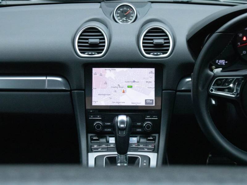 Porsche Cayman 718   Registered:2019(19)