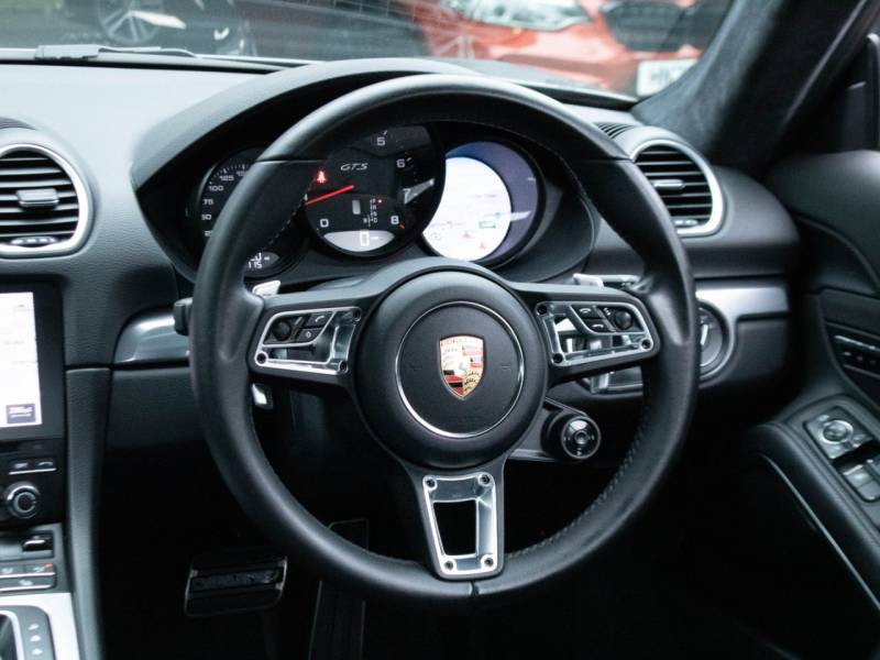 Porsche Cayman 718   Registered:2019(19)