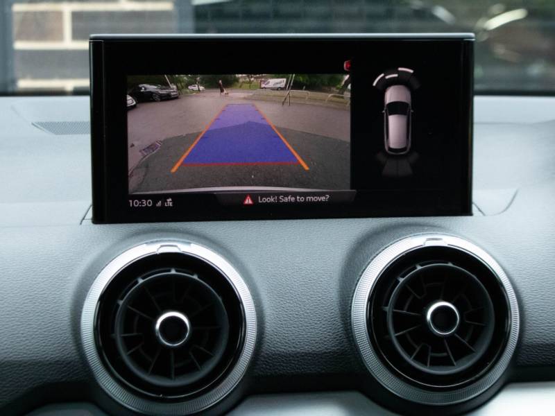 Audi Q2   Registered:2021(21)