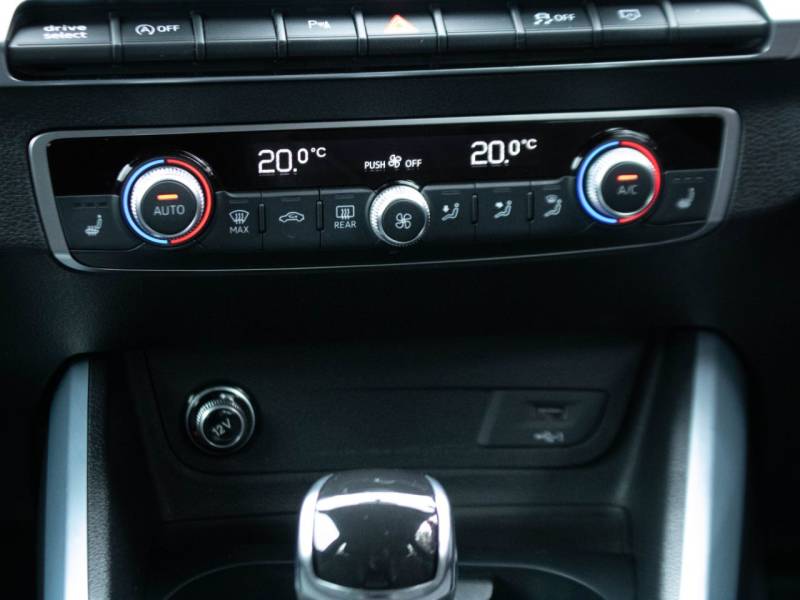 Audi Q2   Registered:2021(21)