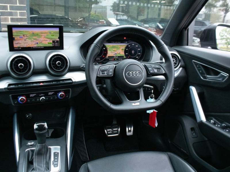 Audi Q2   Registered:2021(21)