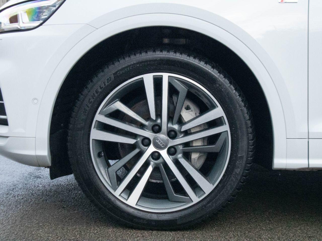 Audi Q5 3.0 V6 TDI S Line quattro S Line Auto 286ps Estate Diesel Glacier White Metallic