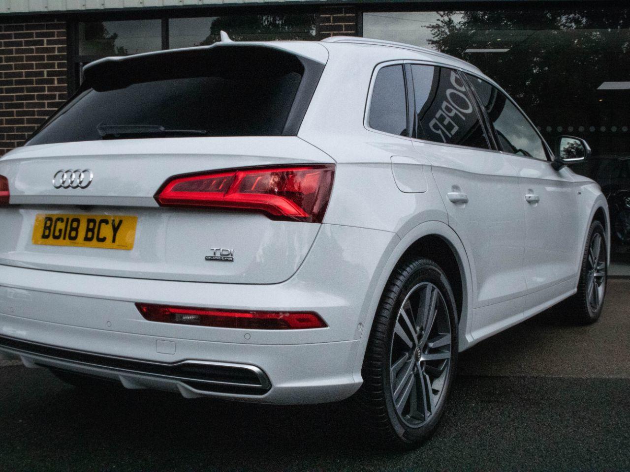 Audi Q5 3.0 V6 TDI S Line quattro S Line Auto 286ps Estate Diesel Glacier White Metallic