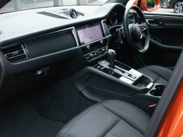 2021 Porsche Macan 2.0 T 4WD PDK Auto 265ps