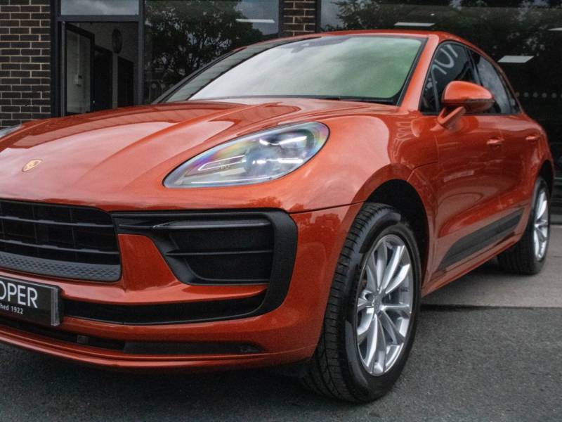 Porsche Macan   Registered:2021(71)