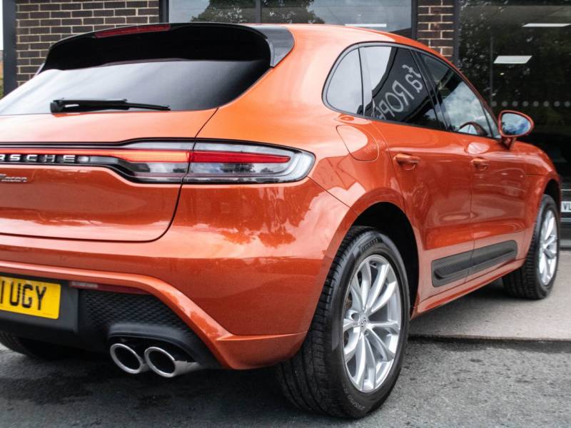 Porsche Macan   Registered:2021(71)