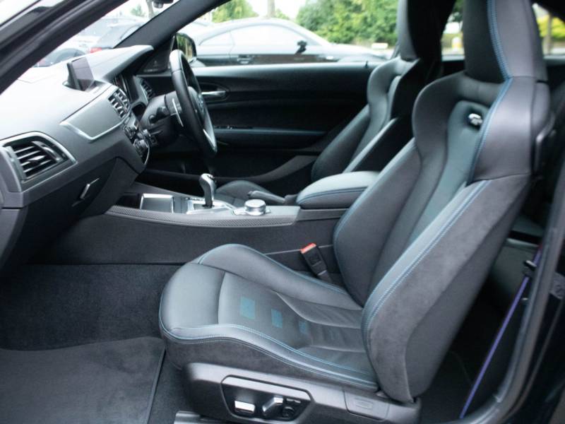 BMW M2   Registered:2020(70)