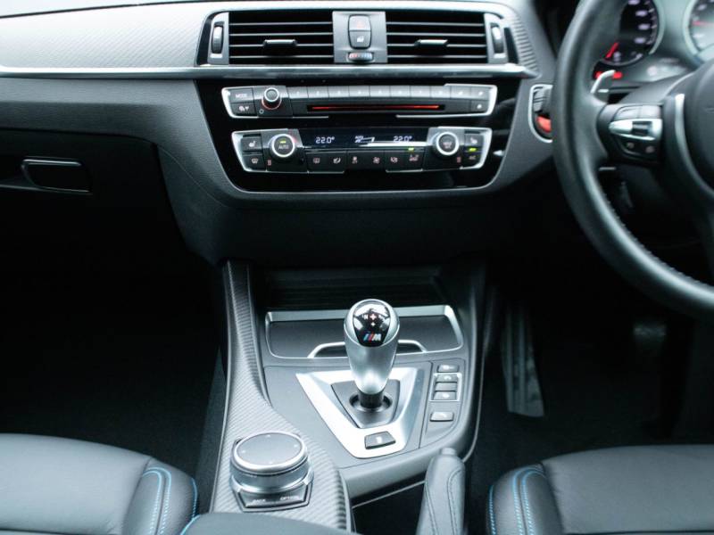 BMW M2   Registered:2020(70)