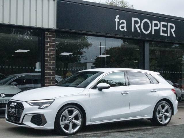 2022 Audi A3 Sportback 1.5 TFSI 35 S Line S tronic 150ps