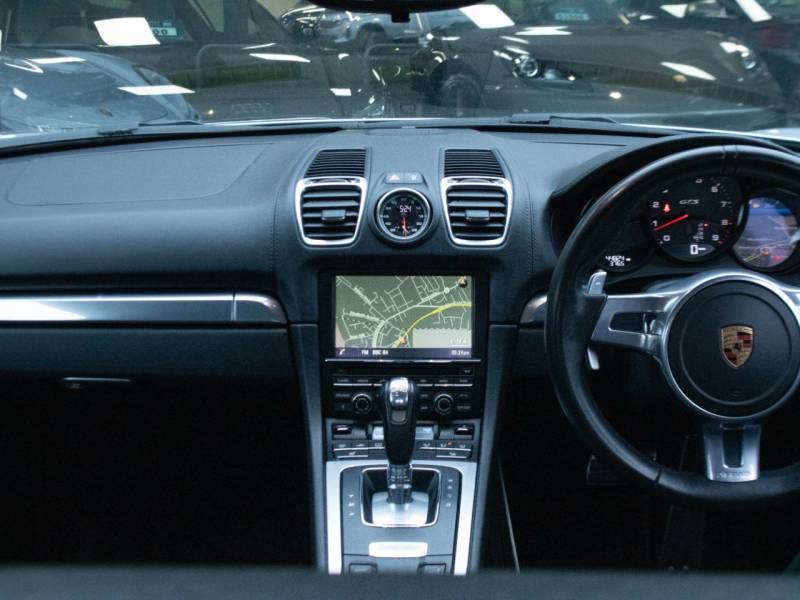 Porsche Cayman   Registered:2016(16)