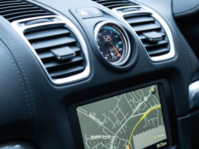 Porsche Cayman   Registered:2016(16)