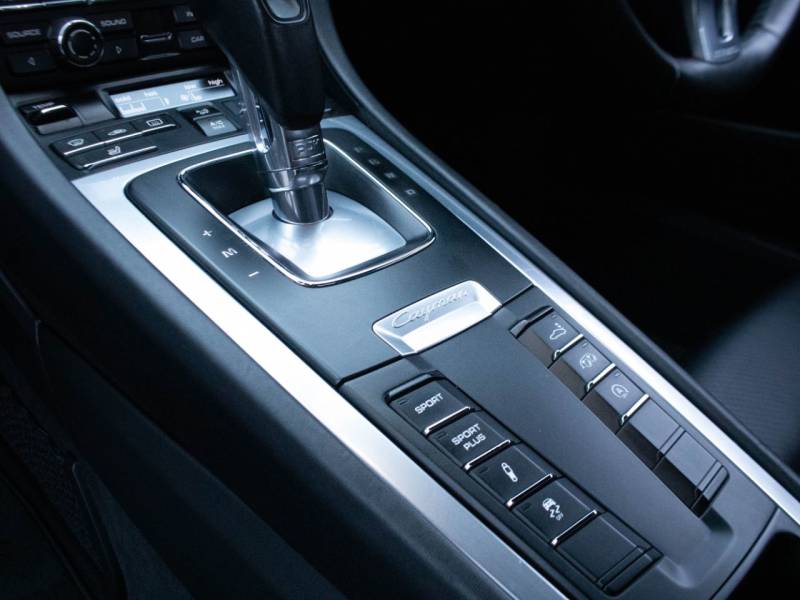 Porsche Cayman   Registered:2016(16)