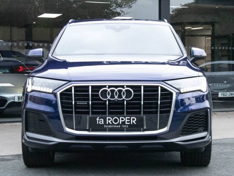Audi Q7   Registered:2020(20)