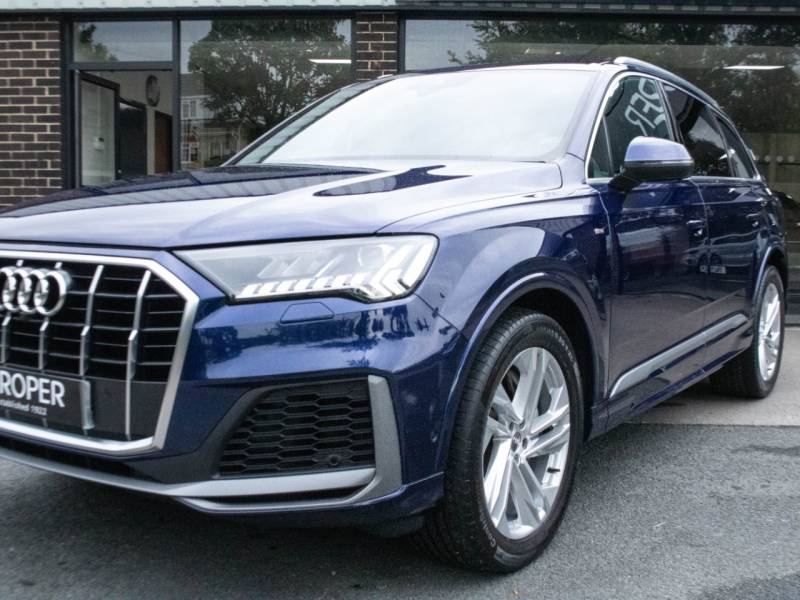 Audi Q7   Registered:2020(20)