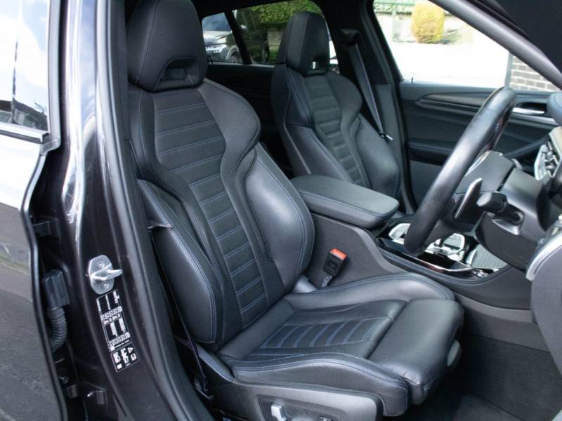 BMW X4   Registered:2022(22)