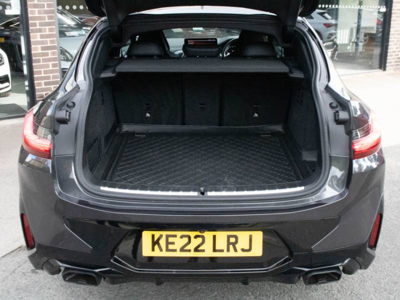 BMW X4   Registered:2022(22)