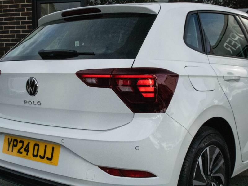 Volkswagen Polo   Registered:2024(24)